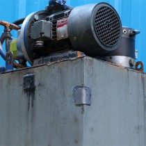 Naprawa wanny olejowej ciężkiego wyposażenia z użyciem materiału Belzona 1212