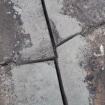 Uszkodzone zwisy połączeń