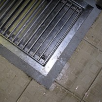 Obramowanie rusztu naprawione z użyciem materiału Belzona 4111 (Magma-Quartz)