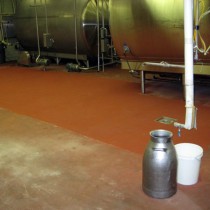 Podłoga naprawiona z użyciem materiału Belzona 4181 (AHR Magma-Quartz)
