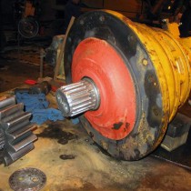 Może być stosowany w zespołach napędów na zasadzie połączenia kształtowego, takich jak połączenia wielowypustowe i mechaniczne