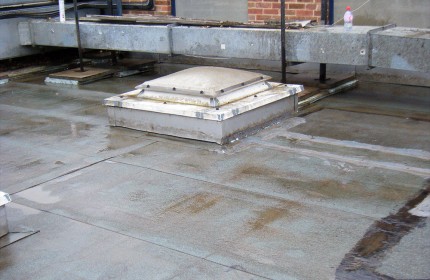 Połać dachu przed zastosowaniem materiału Belzona 3131 (WG Membrane)