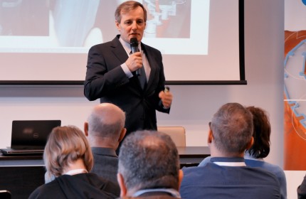 seminarium belse, seminarium gdańsk, szkolenie belse, belzona, posadzki epoksydowe, jak naprawić posadzkę betonową, posadzki epoksydowe, żywica do betonu, materiały kompozytowe   