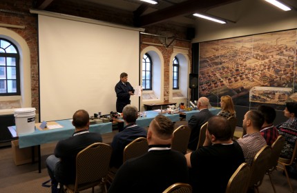 Seminarium Belse, polimery, elastomery, regeneracja, naprawa
